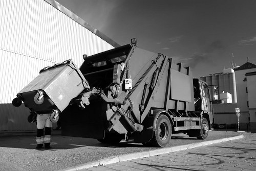 Eco-friendly garden waste recycling process
